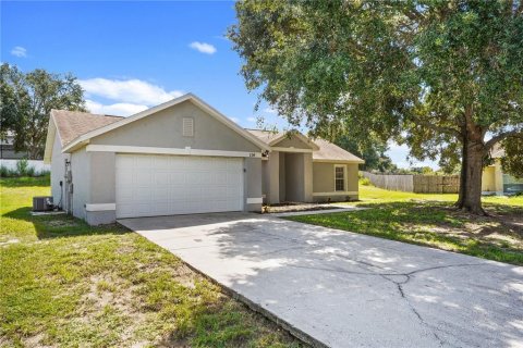 House in Davenport, Florida 3 bedrooms, 125.23 sq.m. № 2358427 - photo 4