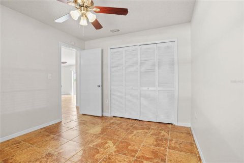 House in Davenport, Florida 3 bedrooms, 125.23 sq.m. № 2358427 - photo 23