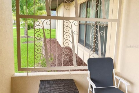 Villa ou maison à louer à Kissimmee, Floride: 4 chambres, 185.43 m2 № 2147931 - photo 3