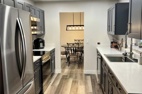 Villa ou maison à louer à Kissimmee, Floride: 4 chambres, 185.43 m2 № 2147931 - photo 7