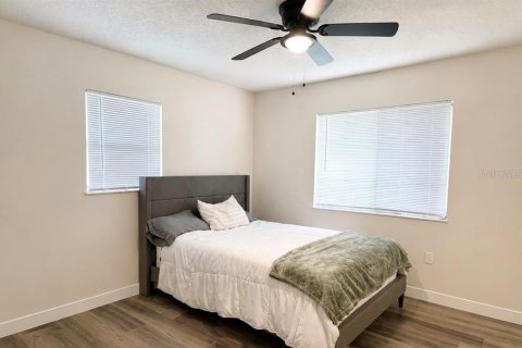 Villa ou maison à louer à Kissimmee, Floride: 4 chambres, 185.43 m2 № 2147931 - photo 18