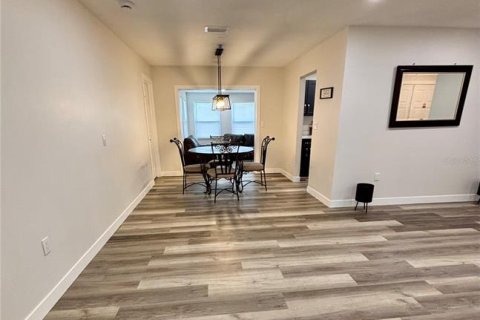 Villa ou maison à louer à Kissimmee, Floride: 4 chambres, 185.43 m2 № 2147931 - photo 13