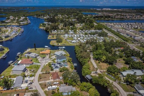 Propiedad comercial en venta en Ruskin, Florida, 217.95 m2 № 631419 - foto 13