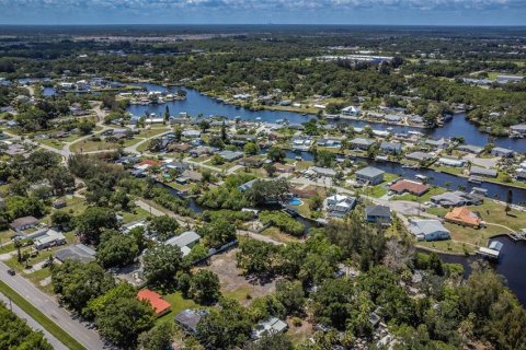 Propiedad comercial en venta en Ruskin, Florida, 217.95 m2 № 631419 - foto 9