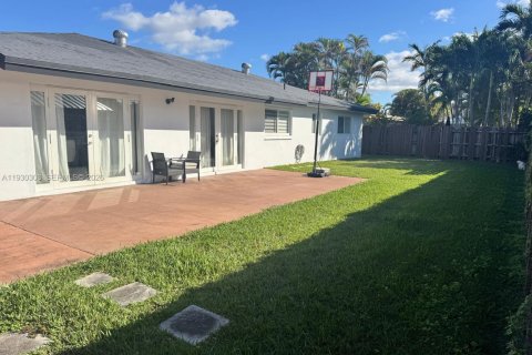 Купить виллу или дом в Майами, Флорида 4 спальни, № 2026973 - фото 10