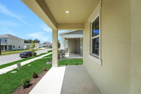 Villa ou maison à vendre à Apopka, Floride: 3 chambres, 164.62 m2 № 2404924 - photo 5