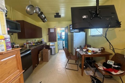 Immobilier commercial à vendre à Tampa, Floride: 3 chambres, 132.48 m2 № 2415098 - photo 18