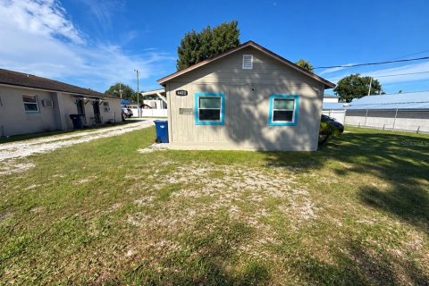 Immobilier commercial à Tampa, Floride 3 chambres, 132.48 m2 № 2415098