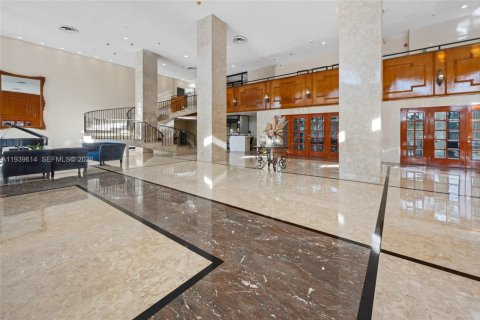 Купить кондоминиум в Майами-Бич, Флорида 1 спальня, 86.4м2, № 1997001 - фото 18