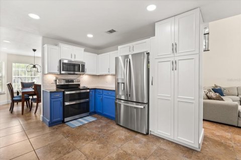 Casa en venta en Orlando, Florida, 4 dormitorios, 195.56 m2 № 1899523 - foto 10