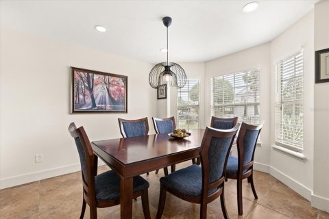 Casa en venta en Orlando, Florida, 4 dormitorios, 195.56 m2 № 1899523 - foto 13