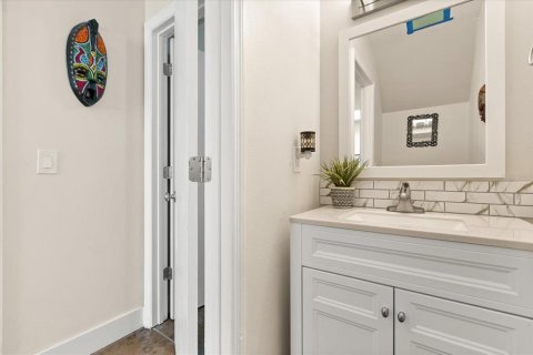 Casa en venta en Orlando, Florida, 4 dormitorios, 195.56 m2 № 1899523 - foto 19