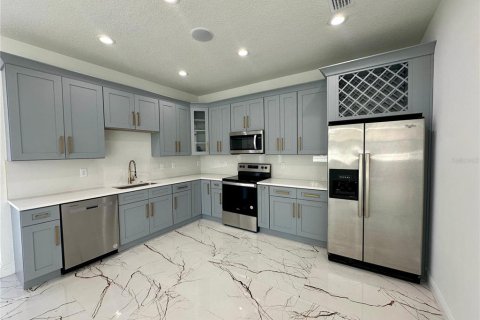 Casa en venta en Tampa, Florida, 3 dormitorios, 155.61 m2 № 1834716 - foto 5