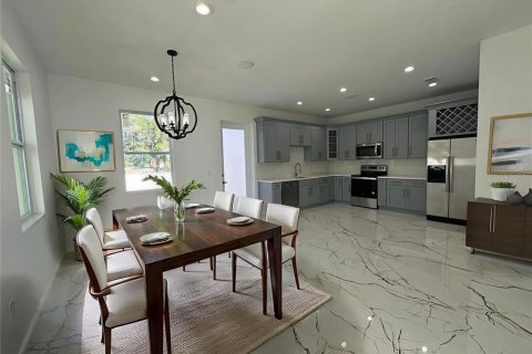 Casa en venta en Tampa, Florida, 3 dormitorios, 155.61 m2 № 1834716 - foto 4