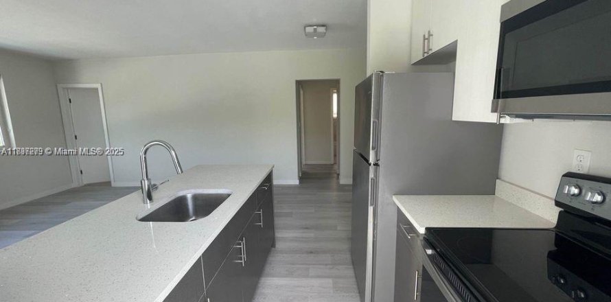 Apartamento en Miami Beach, Florida 1 dormitorio, 63.17 m2 № 1948772