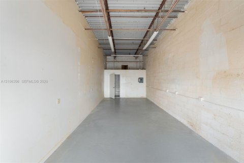 Immobilier commercial à vendre à West Palm Beach, Floride № 2416168 - photo 22