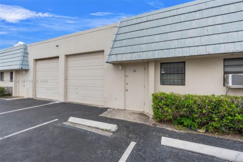 Immobilier commercial à vendre à West Palm Beach, Floride № 2416168 - photo 20