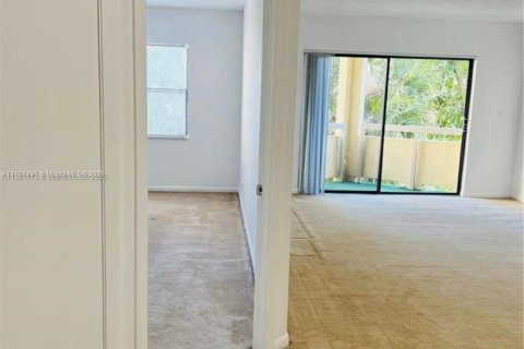 Copropriété à vendre à Doral, Floride: 1 chambre, 65.96 m2 № 1985457 - photo 4