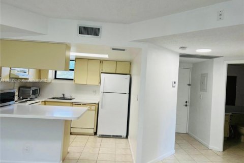 Copropriété à vendre à Doral, Floride: 1 chambre, 65.96 m2 № 1985457 - photo 5