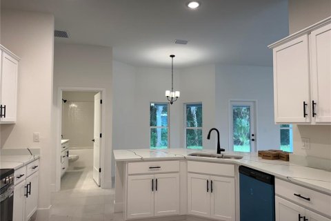 Villa ou maison à vendre à North Port, Floride: 4 chambres, 210.42 m2 № 2107274 - photo 9