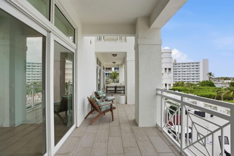 Condo in Highland Beach, Florida, 2 bedrooms  № 2189253 - photo 27