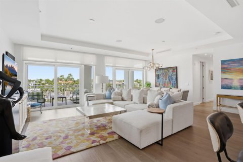 Condo in Highland Beach, Florida, 2 bedrooms  № 2189253 - photo 10