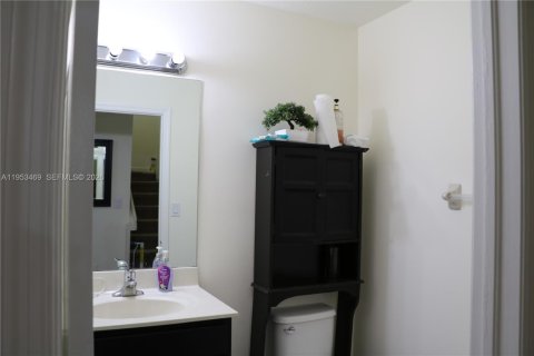 Adosado en alquiler en Cutler Bay, Florida, 3 dormitorios, 140.75 m2 № 2054734 - foto 10