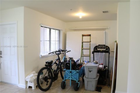 Adosado en alquiler en Cutler Bay, Florida, 3 dormitorios, 140.75 m2 № 2054734 - foto 5