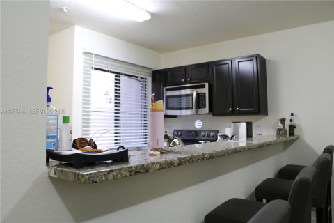 Adosado en alquiler en Cutler Bay, Florida, 3 dormitorios, 140.75 m2 № 2054734 - foto 8