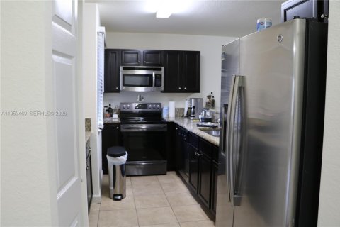 Adosado en alquiler en Cutler Bay, Florida, 3 dormitorios, 140.75 m2 № 2054734 - foto 6