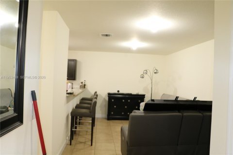 Adosado en alquiler en Cutler Bay, Florida, 3 dormitorios, 140.75 m2 № 2054734 - foto 9