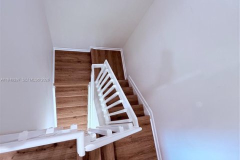 Снять в аренду кондоминиум в Дорал, Флорида 3 спальни, 128.67м2, № 2005136 - фото 13