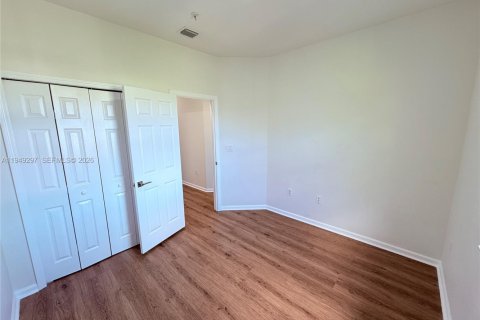 Снять в аренду кондоминиум в Дорал, Флорида 3 спальни, 128.67м2, № 2005136 - фото 18