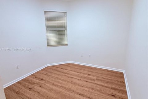 Снять в аренду кондоминиум в Дорал, Флорида 3 спальни, 128.67м2, № 2005136 - фото 14