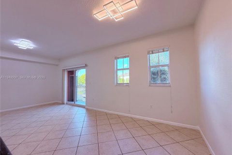 Снять в аренду кондоминиум в Дорал, Флорида 3 спальни, 128.67м2, № 2005136 - фото 10