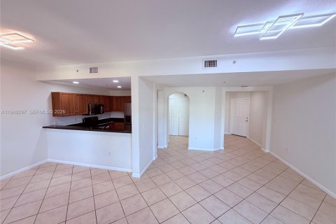 Снять в аренду кондоминиум в Дорал, Флорида 3 спальни, 128.67м2, № 2005136 - фото 6