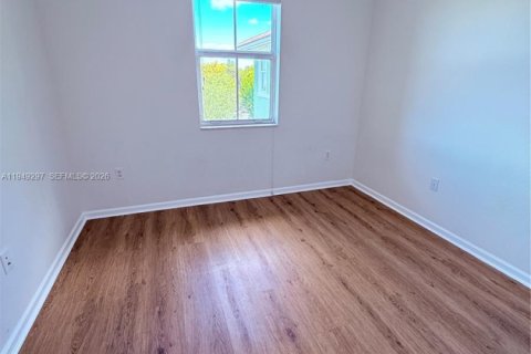 Снять в аренду кондоминиум в Дорал, Флорида 3 спальни, 128.67м2, № 2005136 - фото 16