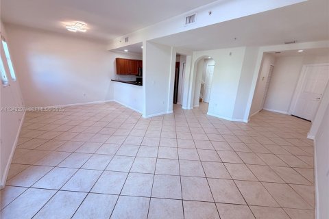 Снять в аренду кондоминиум в Дорал, Флорида 3 спальни, 128.67м2, № 2005136 - фото 5