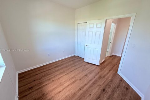 Снять в аренду кондоминиум в Дорал, Флорида 3 спальни, 128.67м2, № 2005136 - фото 17