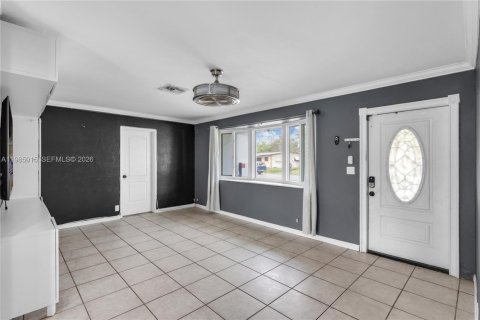 House in Davie, Florida 3 bedrooms, 111.85 sq.m. № 2049688 - photo 7