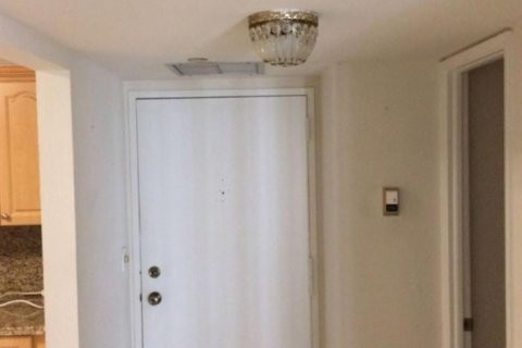 Copropriété à louer à Miami, Floride: 1 chambre, 98.85 m2 № 2146875 - photo 2