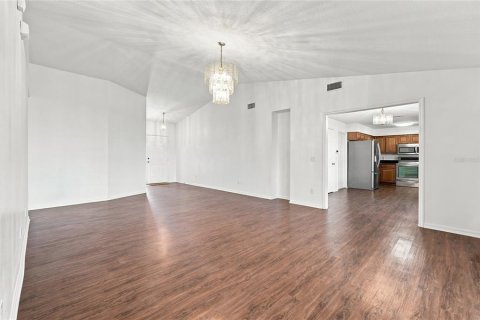 Купить виллу или дом в Лейк-Уэльс, Флорида 9 комнат, 152.45м2, № 2314315 - фото 17