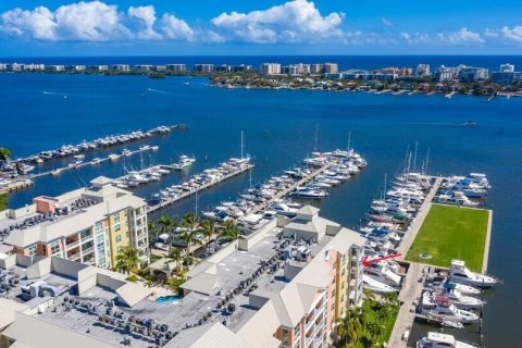Condo à Lantana, Floride, 3 chambres  № 2084426