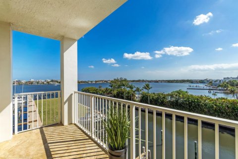 Copropriété à vendre à Lantana, Floride: 3 chambres, 147.53 m2 № 2084426 - photo 10