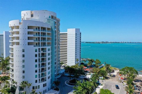 Condo in Sarasota, Florida, 3 bedrooms  № 1798522 - photo 1