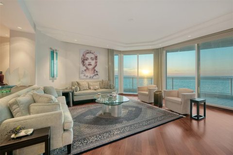 Condo in Sarasota, Florida, 3 bedrooms  № 1798522 - photo 3