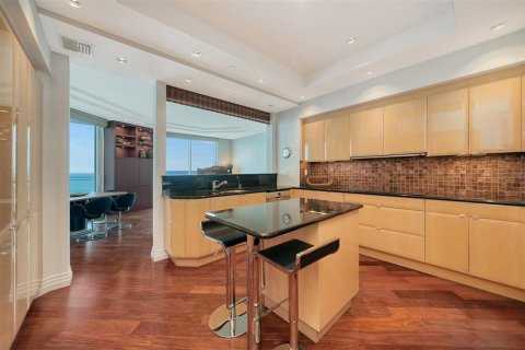 Condo in Sarasota, Florida, 3 bedrooms  № 1798522 - photo 14