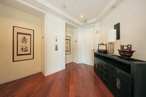 Condo in Sarasota, Florida, 3 bedrooms  № 1798522 - photo 5