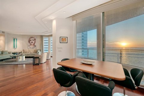 Condo in Sarasota, Florida, 3 bedrooms  № 1798522 - photo 9