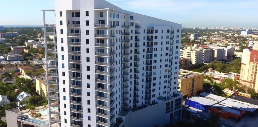 Condo à Miami, Floride, 2 chambres  № 2414247